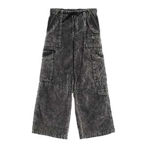 Bershka Rifľové kapsáče  čierny denim